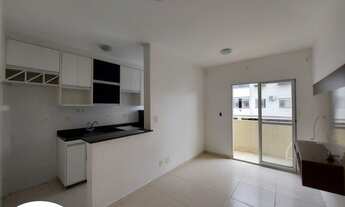 Imagem 2: Apartamento para venda tem 70 metros quadrados com 2 quartos em Mata da Serra - Serra - ES