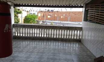 Imagem 2: Sobrado para venda com 180 metros quadrados com 4 quartos