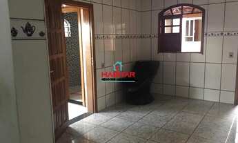 Imagem 3: Casa para venda tem 10 metros quadrados com 3 quartos em Centro - Itatiaiuçu - MG