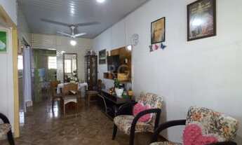 Imagem 2: Porto Alegre - Casa Padrão - Hípica