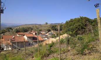 Imagem 2: Lote no centro de Moeda