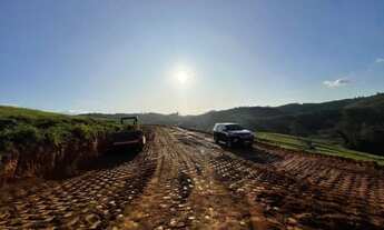 Imagem 4: Lote/Terreno para venda possui 600 metros quadrados em 4 Cantos - Nazaré Paulista - São P