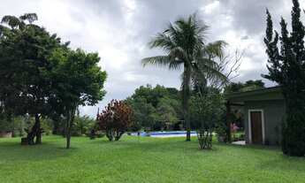 Imagem 2: Sítio de 6 Hectares com Quadra de Tênis e Piscina em Pindamonhangaba