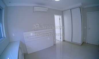 Imagem 5: Casa de condomínio para venda possui 347 metros quadrados com 4 quartos