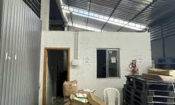 Imagem 6: Galpão/Depósito/Armazém para aluguel e venda possui 1060 metros quadrados