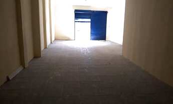 Imagem 3: Imóvel comercial com uma área total de 160 m², sendo um galpão com 90 m² e uma loja com 70