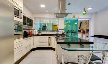 Imagem 6: SOBRADO : 2 Suítes, 178 m², 2 Vagas, Closet, Aquecimento Solar, Espaço Gourmet, Próximo a