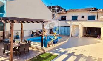 Imagem: Casa Triplex com 03 dormitórios sendo 01