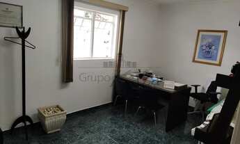 Imagem 5: Excelente Ponto Comercial no Vila Pinheiro - 120m² - 3 Salas - 2 Vagas de garagem