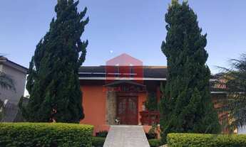 Imagem 1: Casa à venda 4 Quartos, 3 Suites, 8 Vagas, 1047M², Condominio Flamboyant B, Atibaia - SP