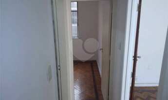 Imagem 6: Apartamento para aluguel possui 53 metros quadrados com 2 quartos em Tijuca - Rio de Janei