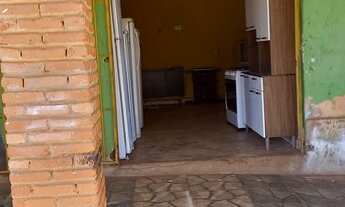 Imagem 4: Vendo lote comercial com 3 lojas e 1 casa