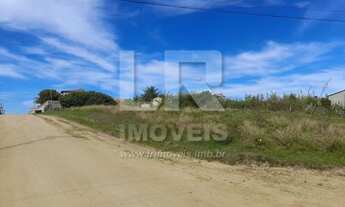 Imagem 4: Terreno de esquina, com 567,77 m², em área urbanizada, próximo à escola *SM-03TR