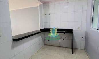 Imagem 4: Sobrado com 3 dormitórios à venda com 164 m² por R$ 590.000 na Vila Residencial A em Foz d