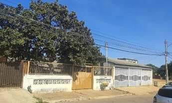 Imagem 3: Casa 3 Quartos laje Quadra 04 Setor Oeste - c/ 2 de fundo independente