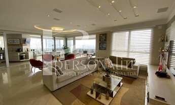 Imagem 5: Luxuoso Apartamento à Venda, com 297 m² de área útil privativa, 04 suites e 06 vagas, no