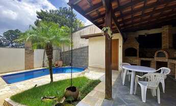 Imagem 2: Casa de condomínio para venda tem 361 metros quadrados com 3 quartos em Granja Viana II