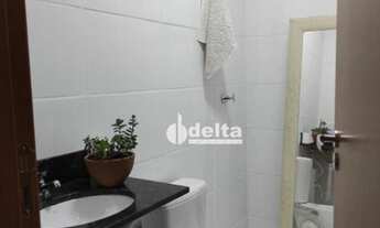 Imagem 4: Apartamento com 2 dormitórios para alugar, 63 m² por R$ 1.000,00/mês - Jardim Patrícia - U