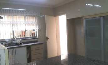 Imagem 4: Sobrado para aluguel possui 148 metros quadrados com 3 quartos