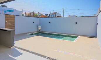 Imagem 5: Casa para venda possui 205 metros quadrados com 3 quartos em condomínio