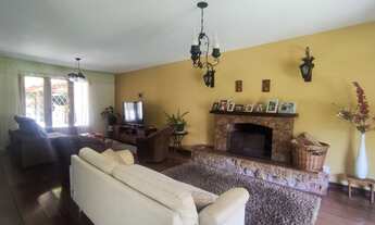 Imagem 7: Casa com localização privilegiada, metragem excelente e área externa com muitas possibilid