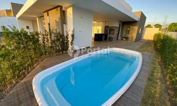 Imagem 1: Casa de condomínio térrea para venda tem 183 metros quadrados com 3 quartos