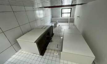 Imagem 5: EXTRA!!alugo exc 2qts + dependência. 73m. Com armários. Piscina. Varanda. R$2.900, tudo