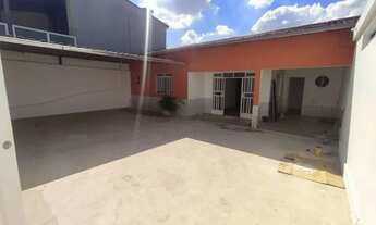 Imagem 2: Casa de 3 quartos, 1 suíte e 6 vagas. Bairro Parque Recreio, Contagem