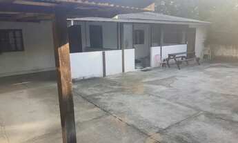 Imagem: Excelente casa de 2 quartos com terreno