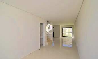 Imagem 3: Casa nova em condomínio, com quintal amplo, terraço, 03 quartos 1 suíte e 4 vagas de garag