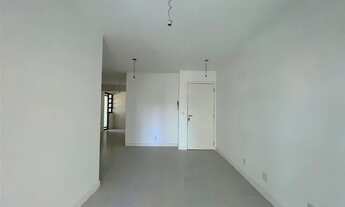 Imagem 9: Apartamento 3 Dormitórios (sendo 1 suíte) e Vaga Dupla - Agronômica