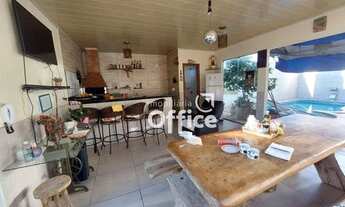 Imagem 3: Casa com 3 quartos e piscina à venda, por R$ 450.000 - Vila Jaiara - Anápolis/GO