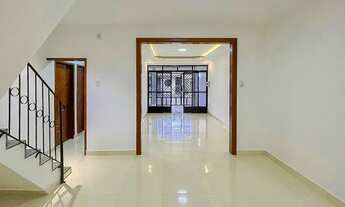 Imagem: Casa, 210m², 4 Quartos sendo 1 suíte