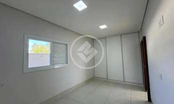 Imagem 10: Linda casa Térrea no Condomínio Primor das Torres, com três espaçosas suítes, ampla sala