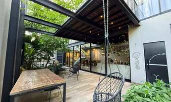 Imagem 7: Casa inteligente no estilo industrial localizada no Condomínio Green Hills (Flores