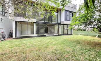 Imagem: Casa de Condomínio - 4 Dormitórios (Suítes)