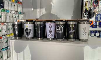 Imagem: Loja de celular fechada para comprar e trabalhar