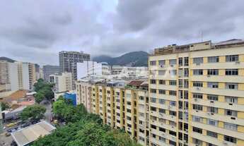 Imagem 2: APARTAMENTO COM LINDA VISTA EM ANDAR ALTO, SENDO SALA COM AR CONDICIONADO SPLIT , VARANDA