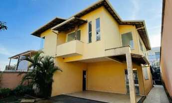 Imagem: Aluguel Casa de 04 quartos no bairro Trevo