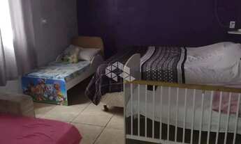 Imagem 6: Casa com piscina, 3 Dormitórios, 2 banheiros, garagem para 3 veículos, no bairro Divina Pr