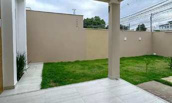 Imagem 2: Imóvel para venda possui 104 metros quadrados com 3 quartos em Balneário de Carapebus - Se