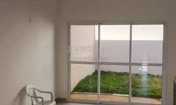 Imagem 4: Raízes Impperial casa térrea com 02 dormitórios tipo apartamento e 02 vagas de garagem