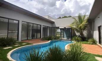 Imagem 3: Casa Térrea de Alto Padrão no Residencial Goiânia Golfe Clube