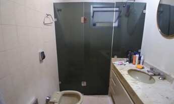 Imagem 4: Apartamento à venda, sala ampla para dois ambientes, 3 dormitórios sendo 1 suíte, cozinha