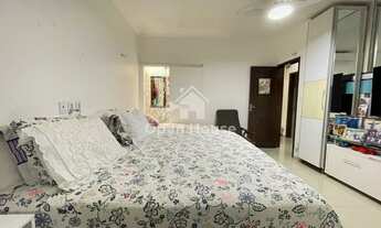 Imagem 4: Casa de condomínio para venda possui 200 metros quadrados com 3 quartos