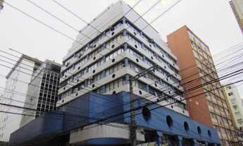 Imagem 2: Ampla sala no centro