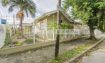 Imagem 3: Excelente casa de 3 dormitórios, sendo uma suíte, com piscina e churrasqueira. ótima local