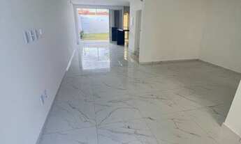 Imagem 2: Casa com 4 Quartos e 3 banheiros à Venda, 126 m² por R$ 439.000