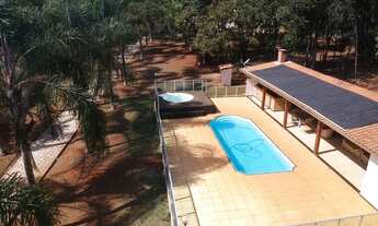 Imagem 6: Fazenda/Sítio/Chácara para venda tem 5000 metros quadrados com 4 quartos