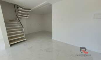 Imagem 7: Sobrado para Venda em Curitiba, Uberaba, 4 dormitórios, 1 suíte, 3 banheiros, 2 vagas